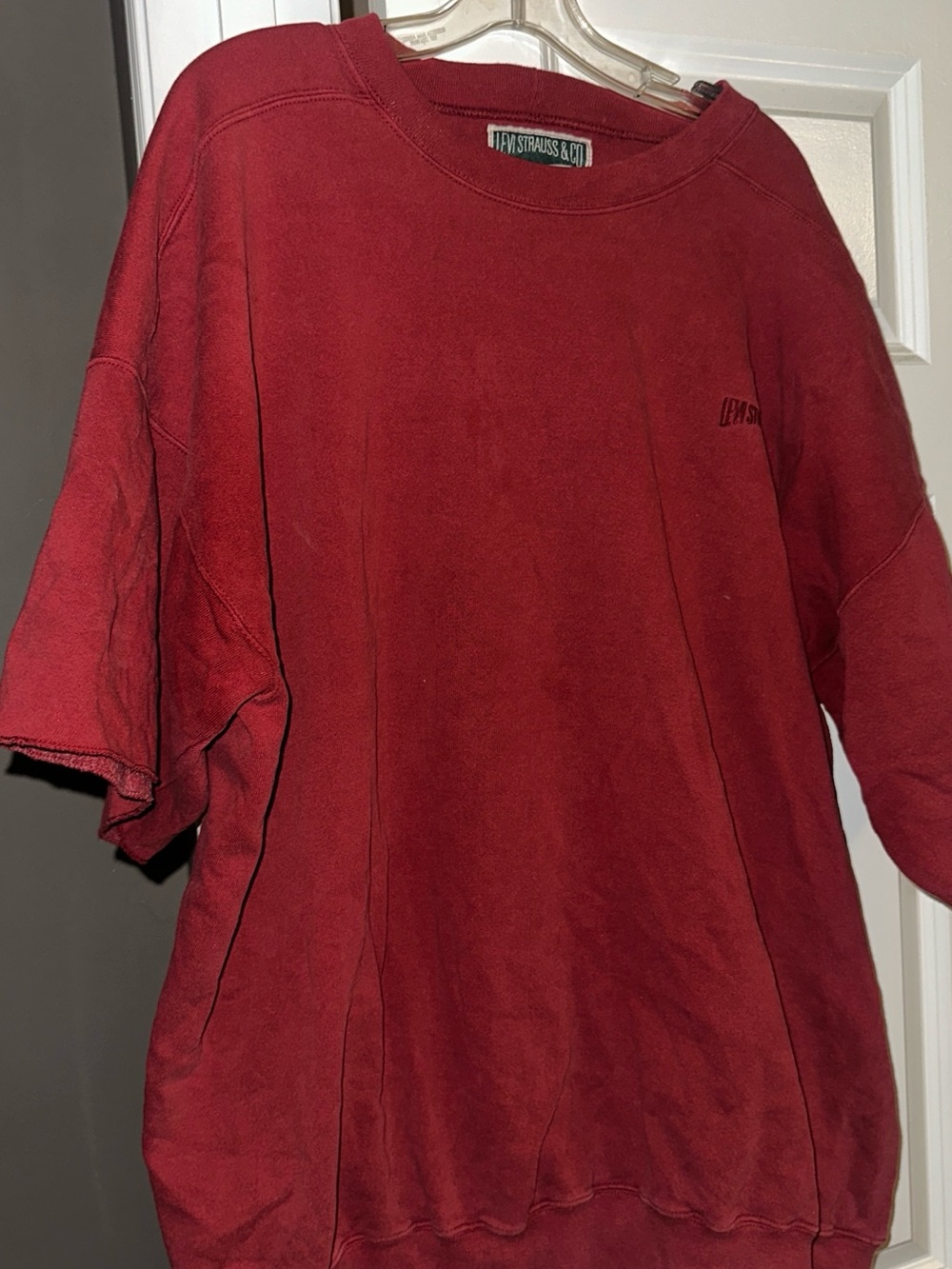 Levi's Men's Deep Red Short-Sleeve Sweatshirt